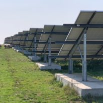 Zonnepark Avri Geldermalsen zonnepanelen achter-aanzicht